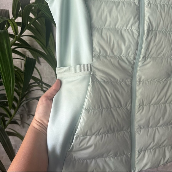 Lululemon “Down for it All” Delicate Mint Sea foam Green Goose Down Vest Size 8 - Picture 11 of 15